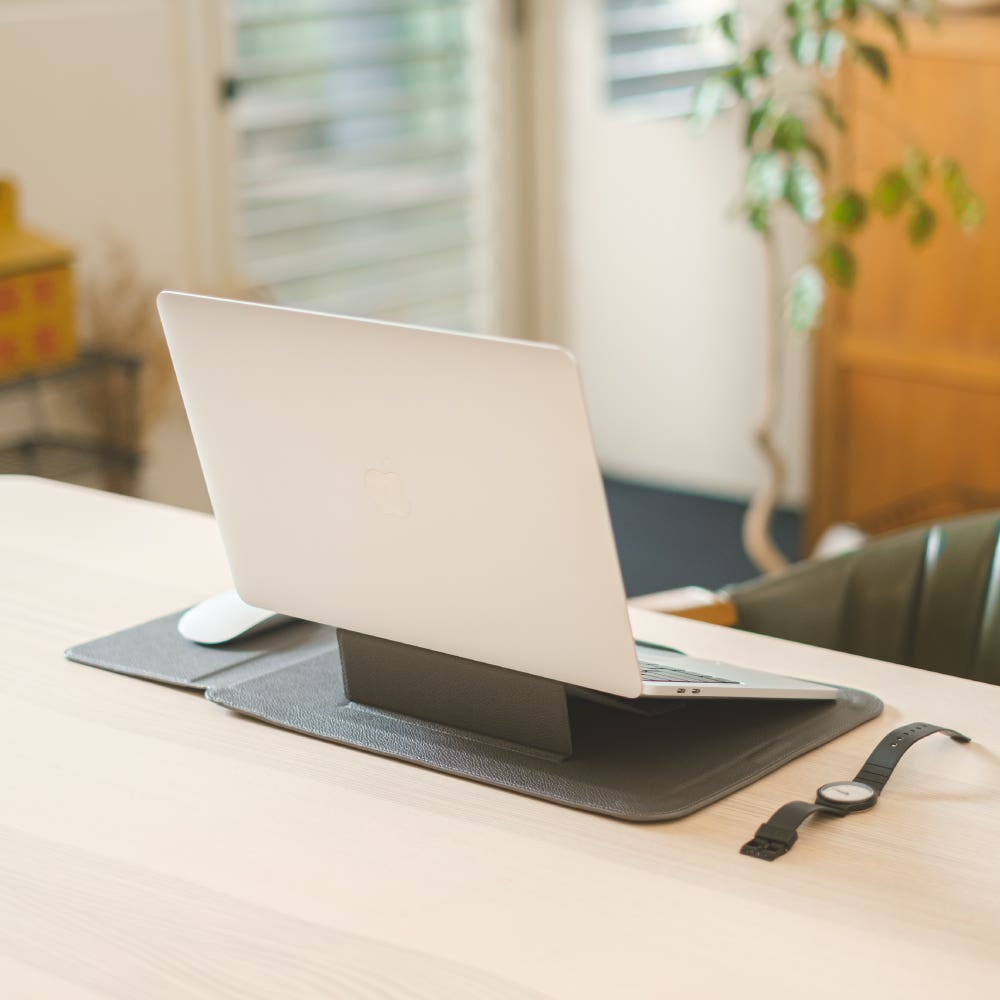 【Roommi】Transform支架式筆電包-灰色